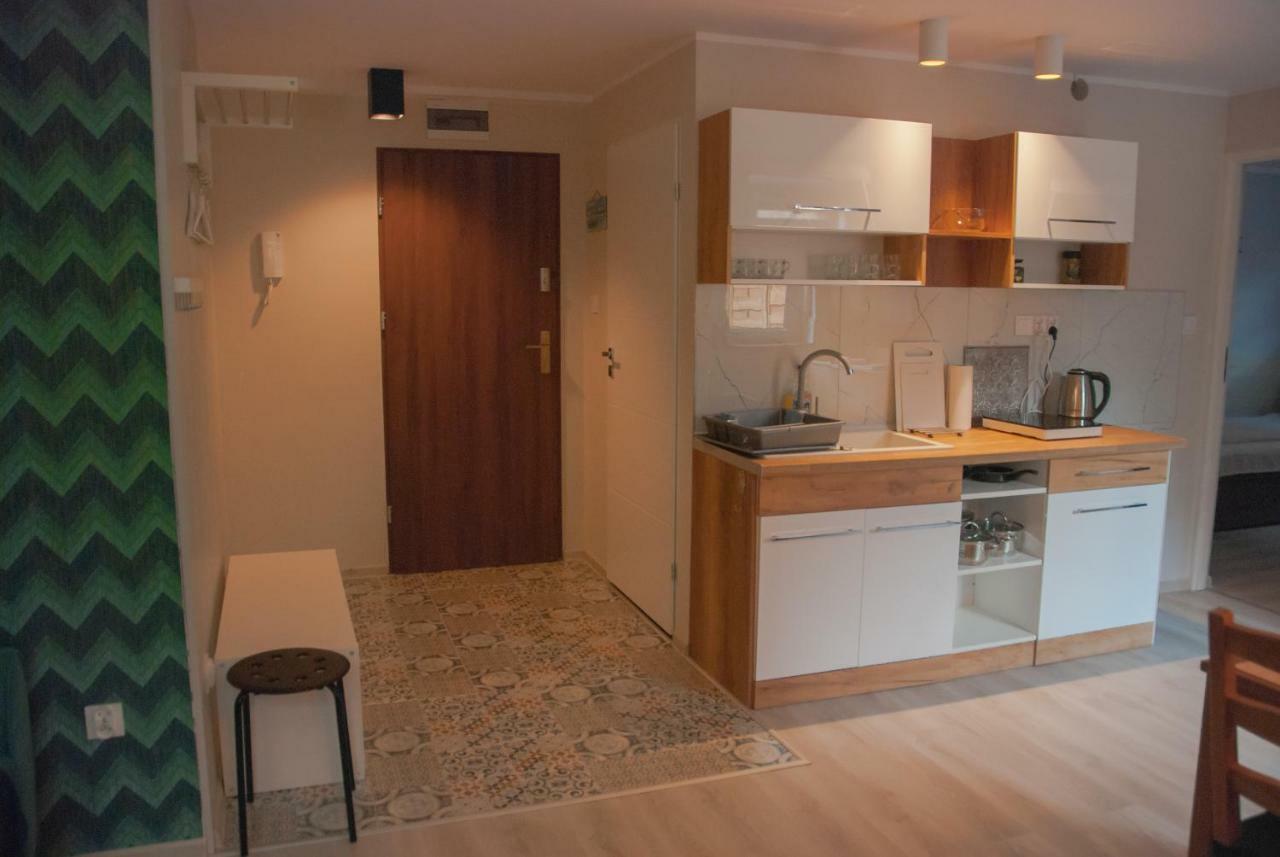 Noclegi "Boczna 5A" Apartamenty Goscinne 스자브노-즈드로이 외부 사진