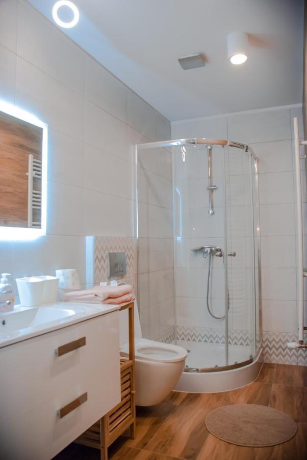 Noclegi "Boczna 5A" Apartamenty Goscinne 스자브노-즈드로이 외부 사진